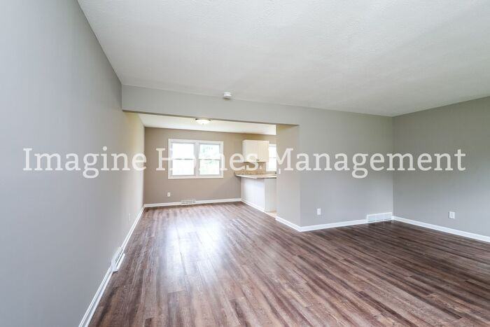 2351 Columbia Rd - Photo 4 of 20