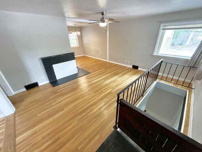 1773 Palmer Park Blvd - Photo 5 of 40