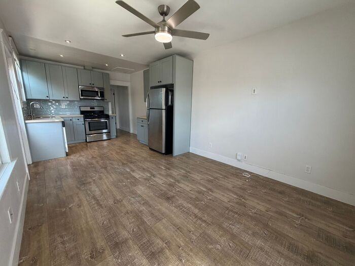 1177 Florence St - Photo 6 of 14
