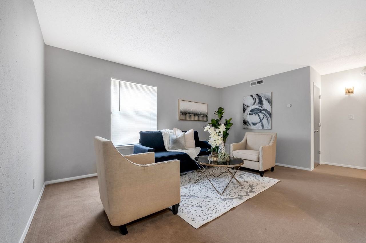 Azalea Trail Apartments - Photo 5 of 10