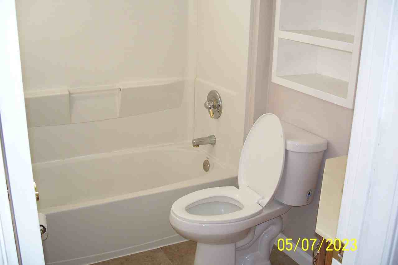 602 W G St #NA - Photo 7 of 12