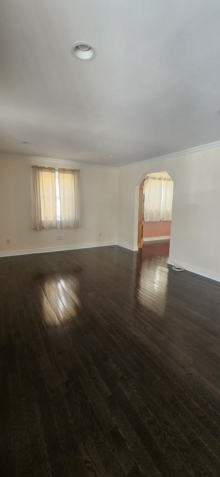 6914 179th St #NA - Photo 2 of 11