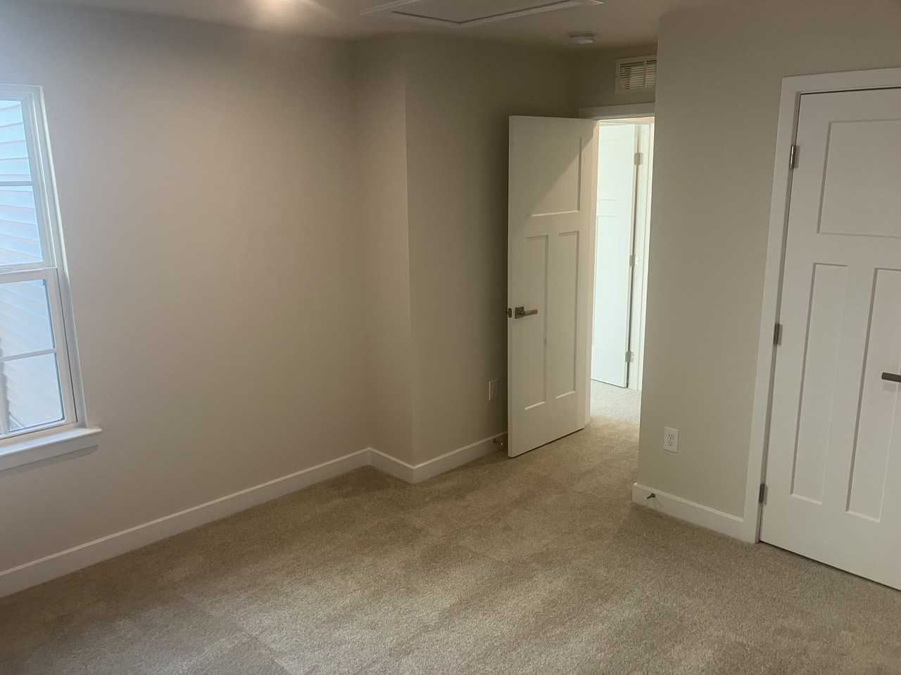 343 E Cochran St #NA - Photo 5 of 20