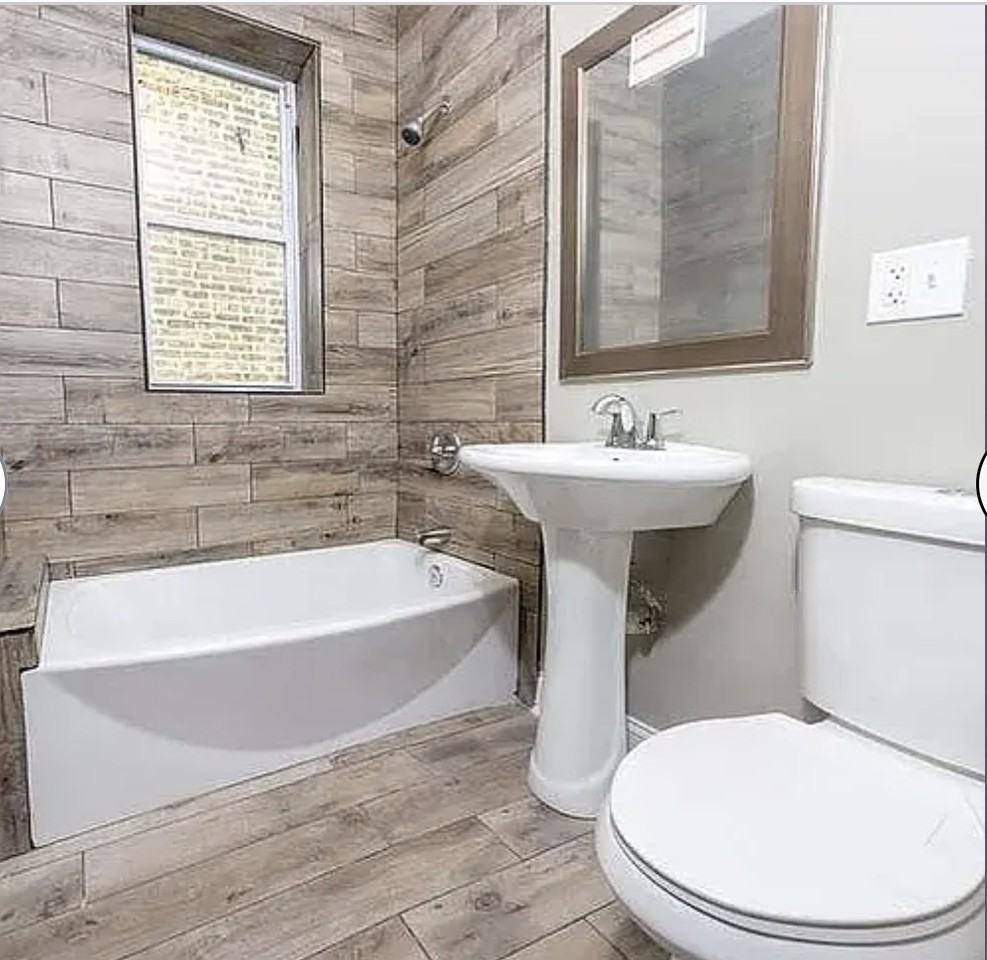 7961 S Essex Ave #2ndFL7961 - Photo 6 of 7