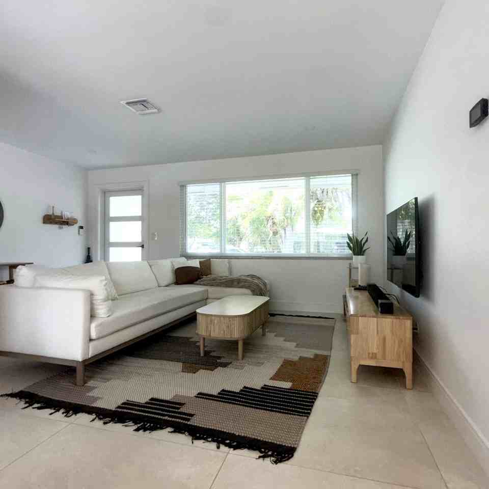 5233 Sw 95th Ave #NA - Photo 2 of 22
