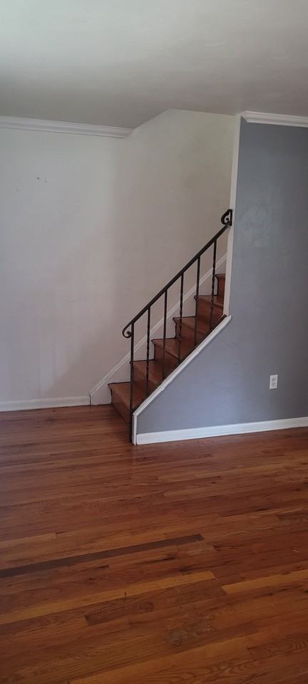 335 Pennoak Dr #1 - Photo 4 of 8