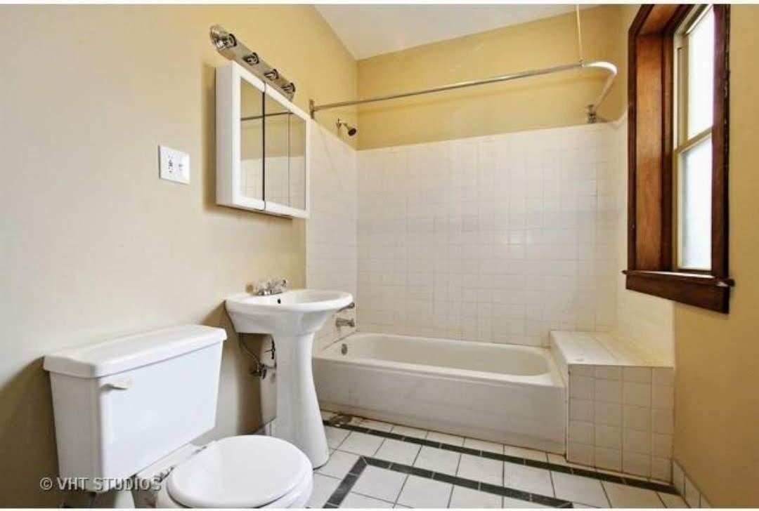 6844 S East End Ave #3 - Photo 7 of 11