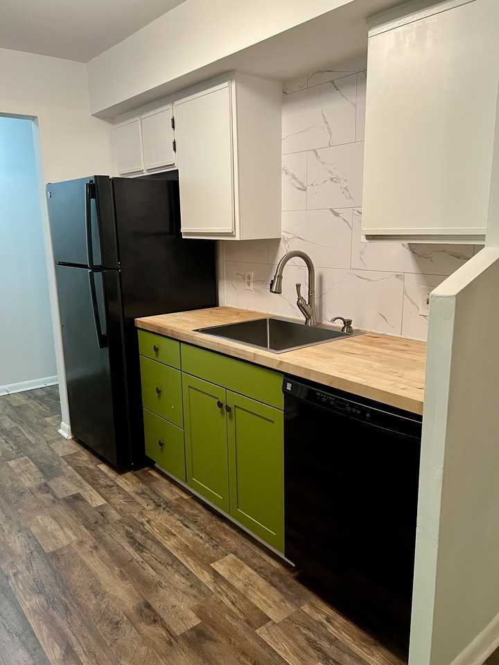 117 Turtle Creek Rd #6 - Photo 4 of 16