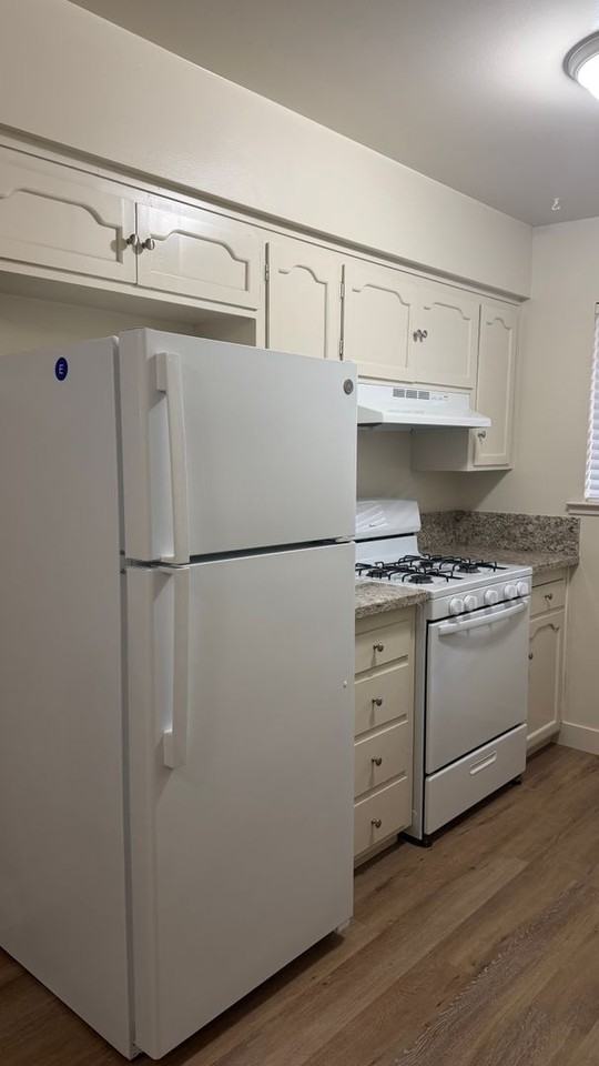 Garden East Apartments - Photo 4 of 17