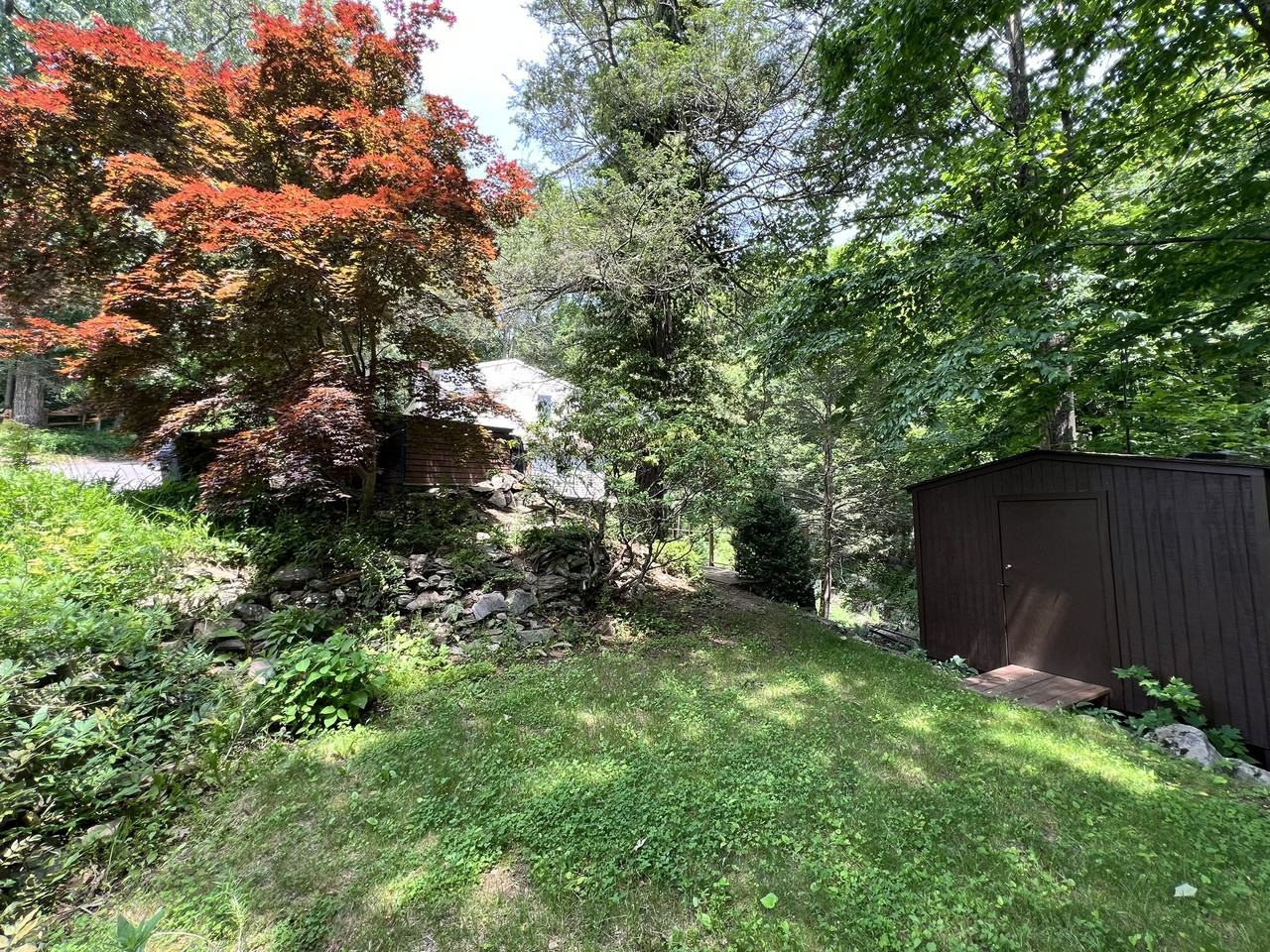 73 Hemlock Rd #NA - Photo 5 of 27