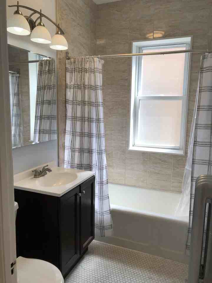1617 W Rascher Ave #3MIDDLE - Photo 6 of 6