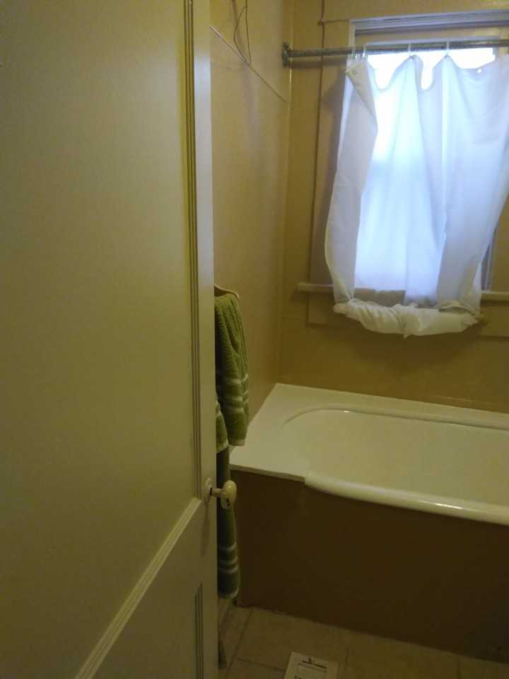 3920 Wyandotte St #1 - Photo 6 of 10
