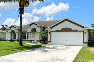 featured image of 261 Ne Granduer Ave