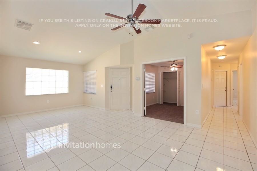 504 Sw 177th Ave - Photo 3 of 16