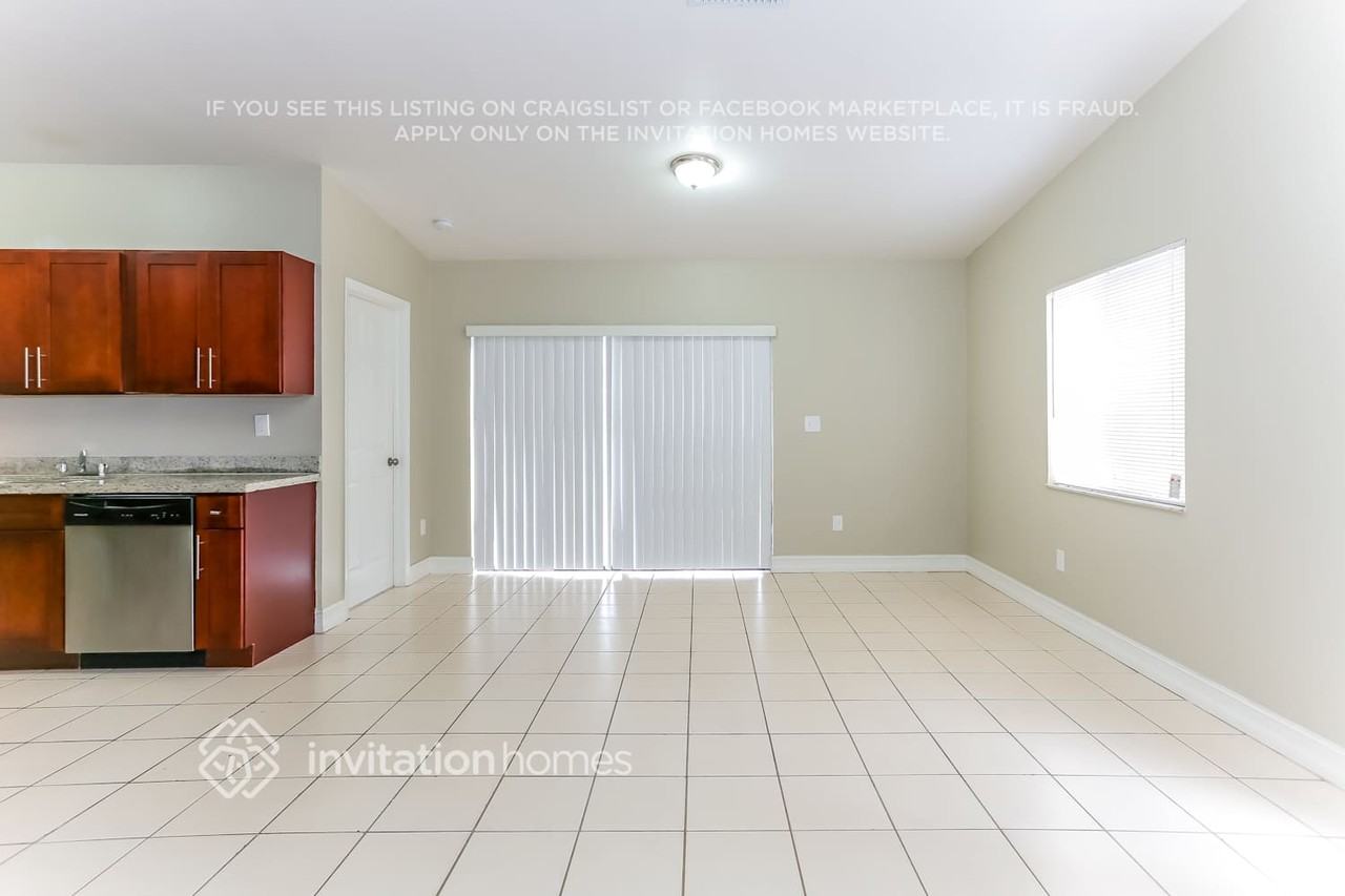 14971 Sw 92nd Ter - Photo 4 of 17