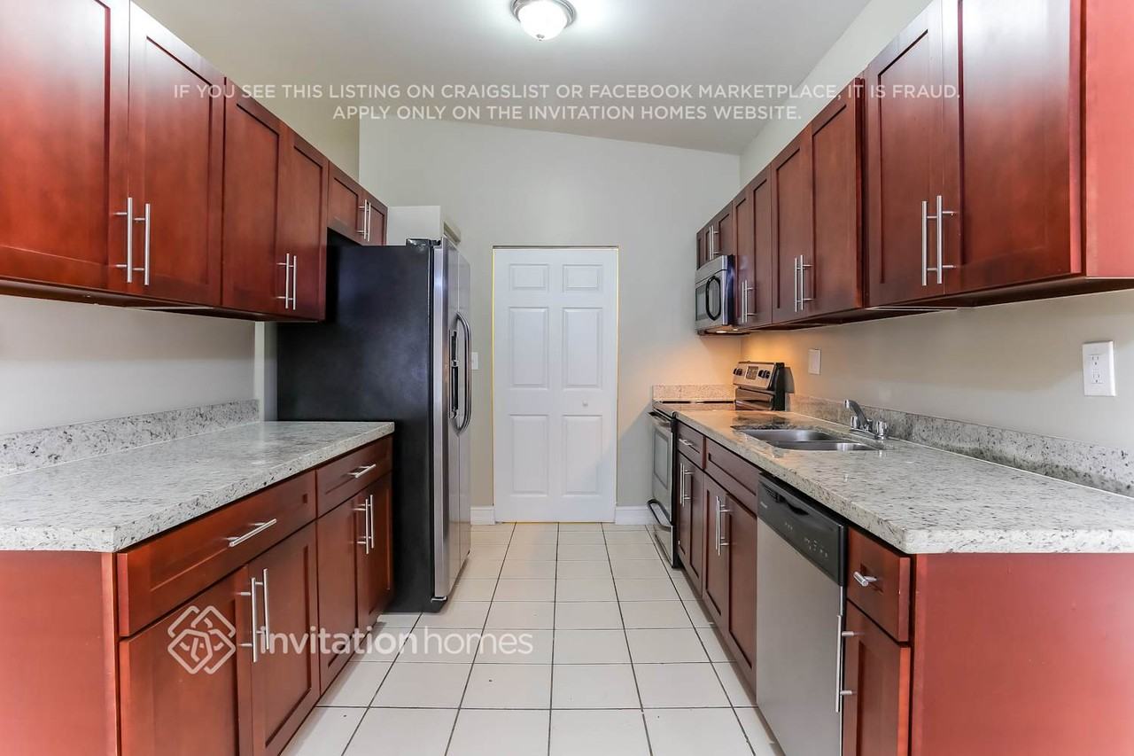 14971 Sw 92nd Ter - Photo 5 of 17