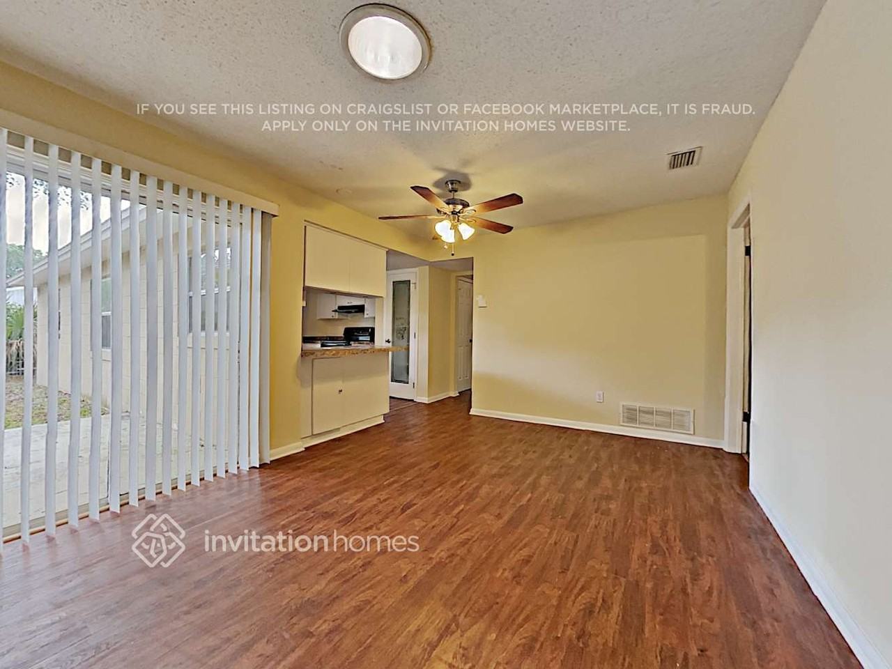 7523 Dockside St - Photo 5 of 21