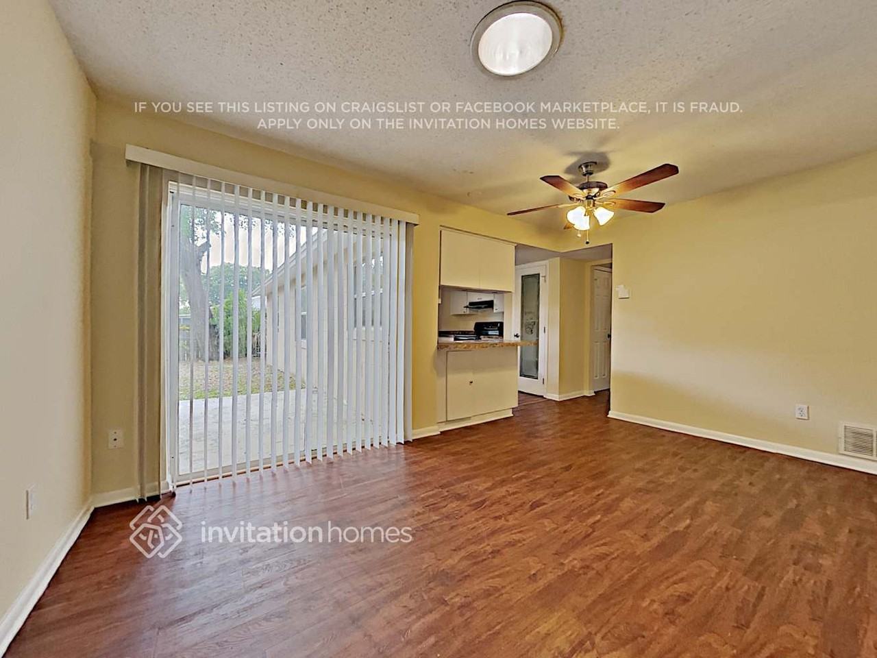 7523 Dockside St - Photo 6 of 21