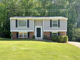 390 Hembree Forest Cir - Photo 1 of 1