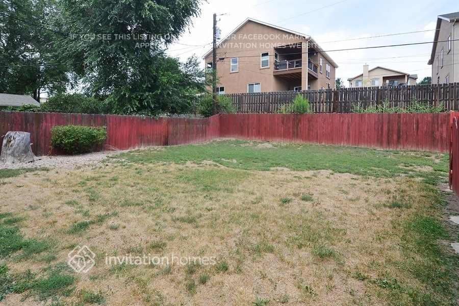 1351 Oswego St - Photo 4 of 42