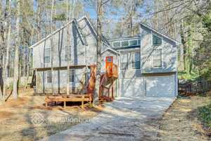 featured image of 1327 Shadowood Trl