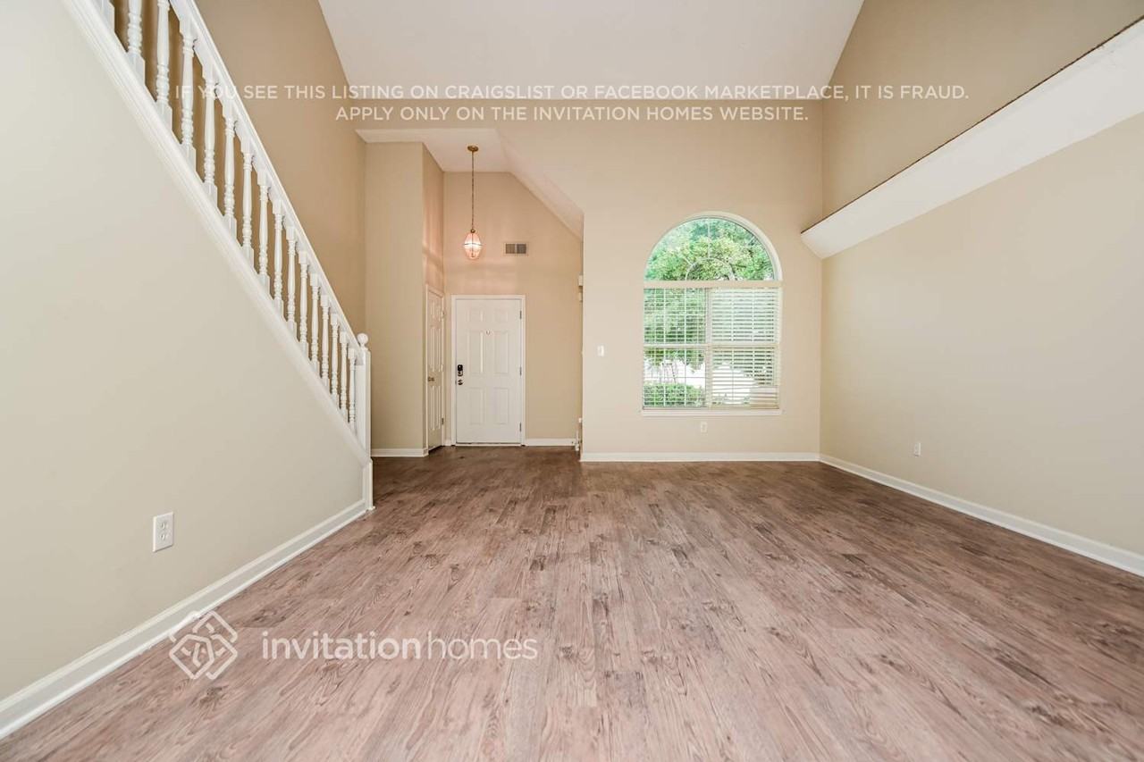 3828 Waldrop Hills Dr - Photo 4 of 18
