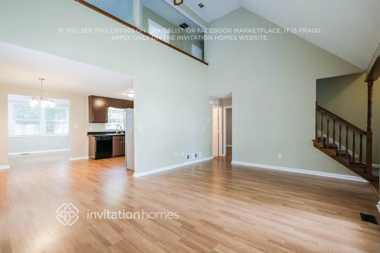 2711 Spring Ridge Cir - Photo 7 of 20