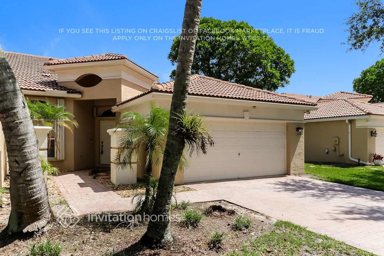 2455 Sandy Cay - Photo 3 of 17