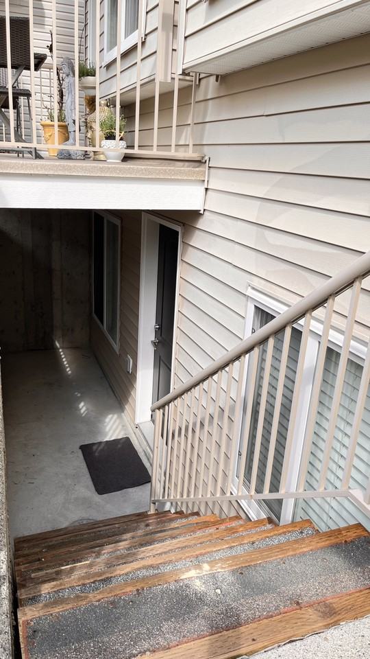 152 St & 60 Ave #Bsmt - Photo 2 of 3