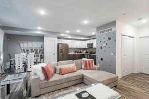 featured image of 1257 N Newkirk St