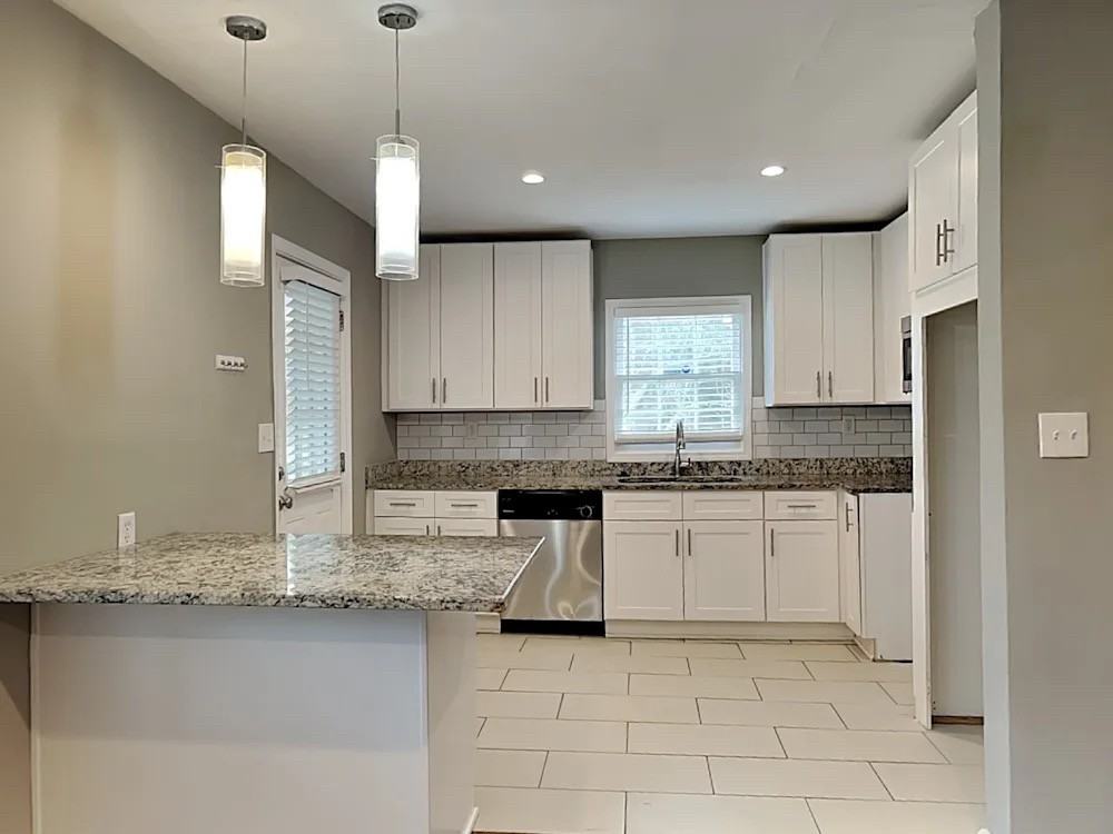 3456 Glenwood Rd - Photo 6 of 13