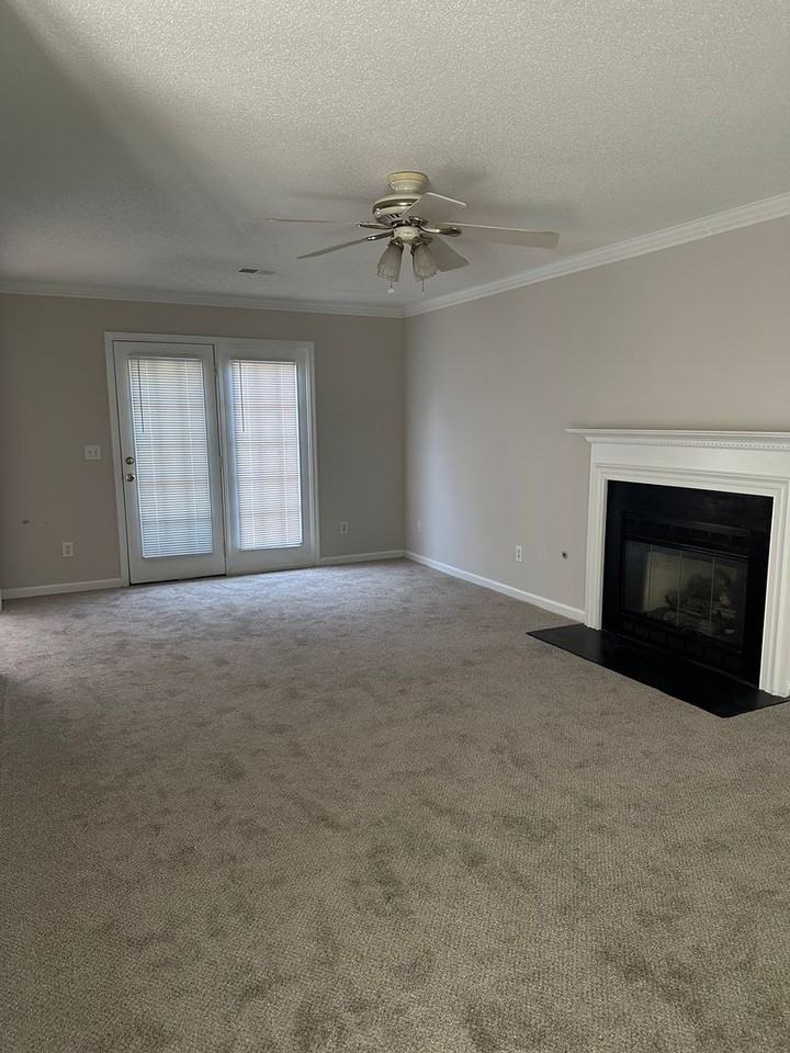 995 Biloxi Ave - Photo 3 of 10