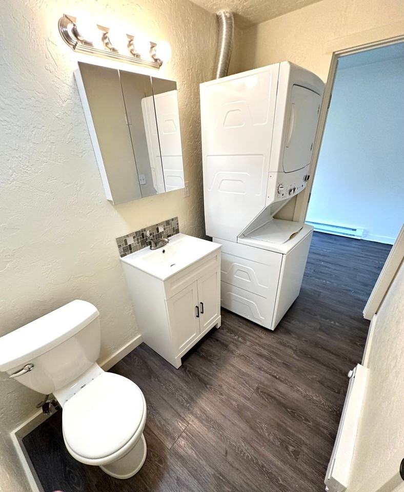 Brookshore Apartments - Photo 3 of 27