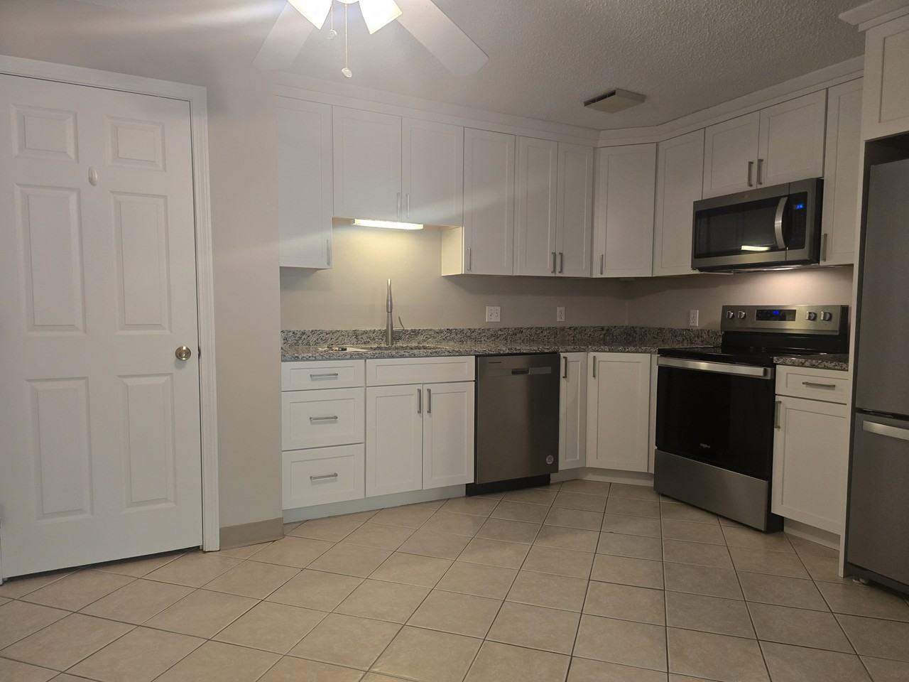 1 Northbrook Drive - 106Unit 106 #106 - Photo 2 of 7