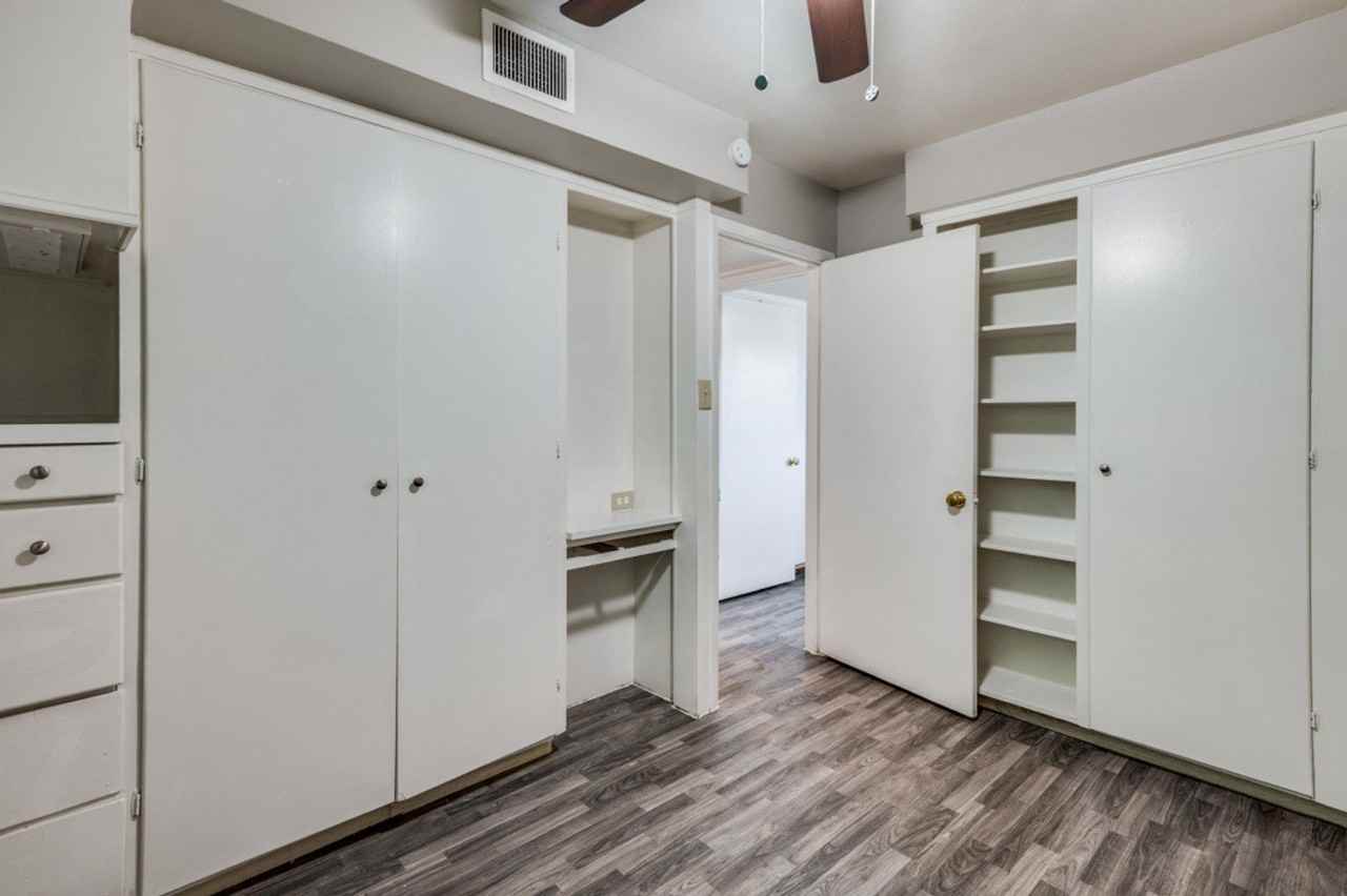Villa Capri Apartments - Photo 3 of 28