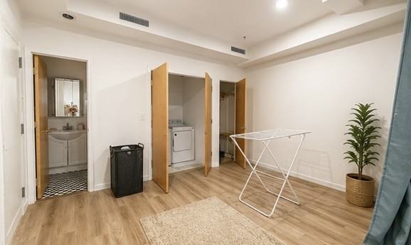 963 Kent Avenue - 3Apartment 1 #3 - Photo 4 of 18