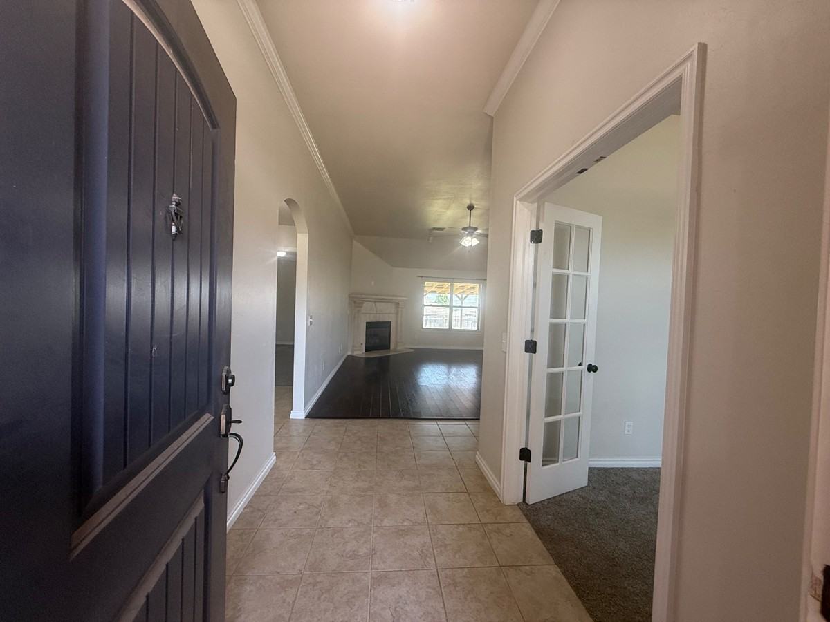 11309 Nw 99th St #1 - Photo 5 of 39