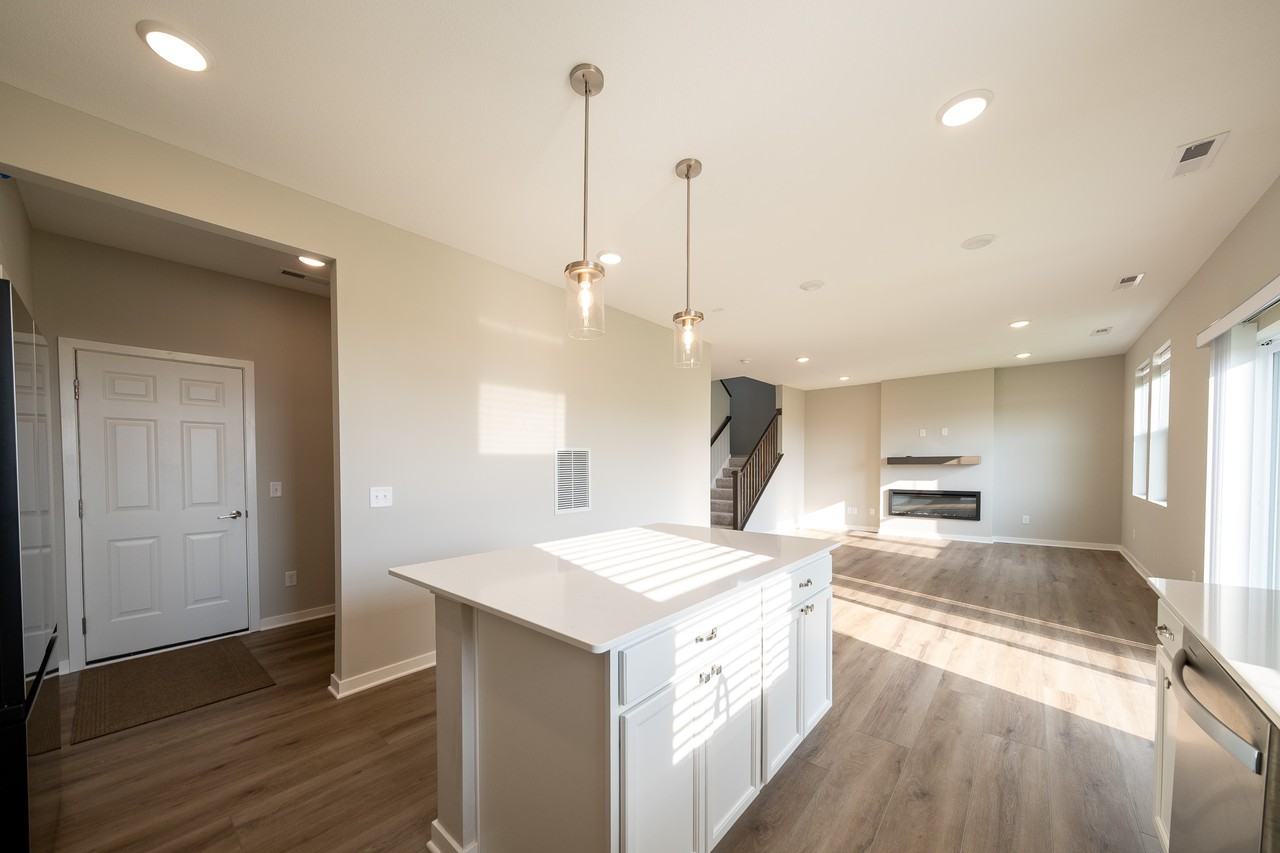 15083 Athgoe Dr #1 - Photo 5 of 30