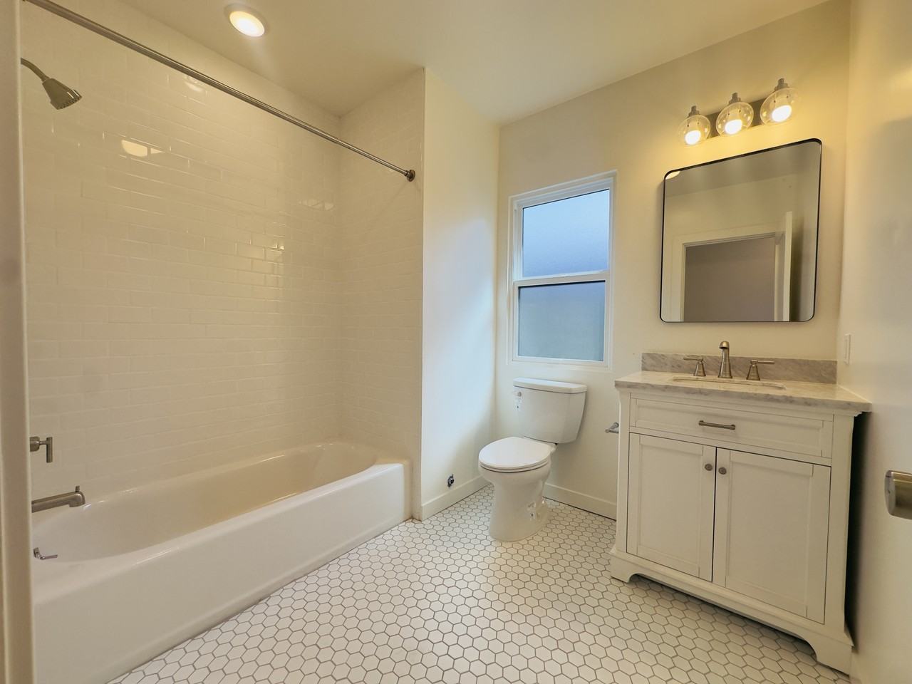 1319 Cacique St #A - Photo 3 of 6