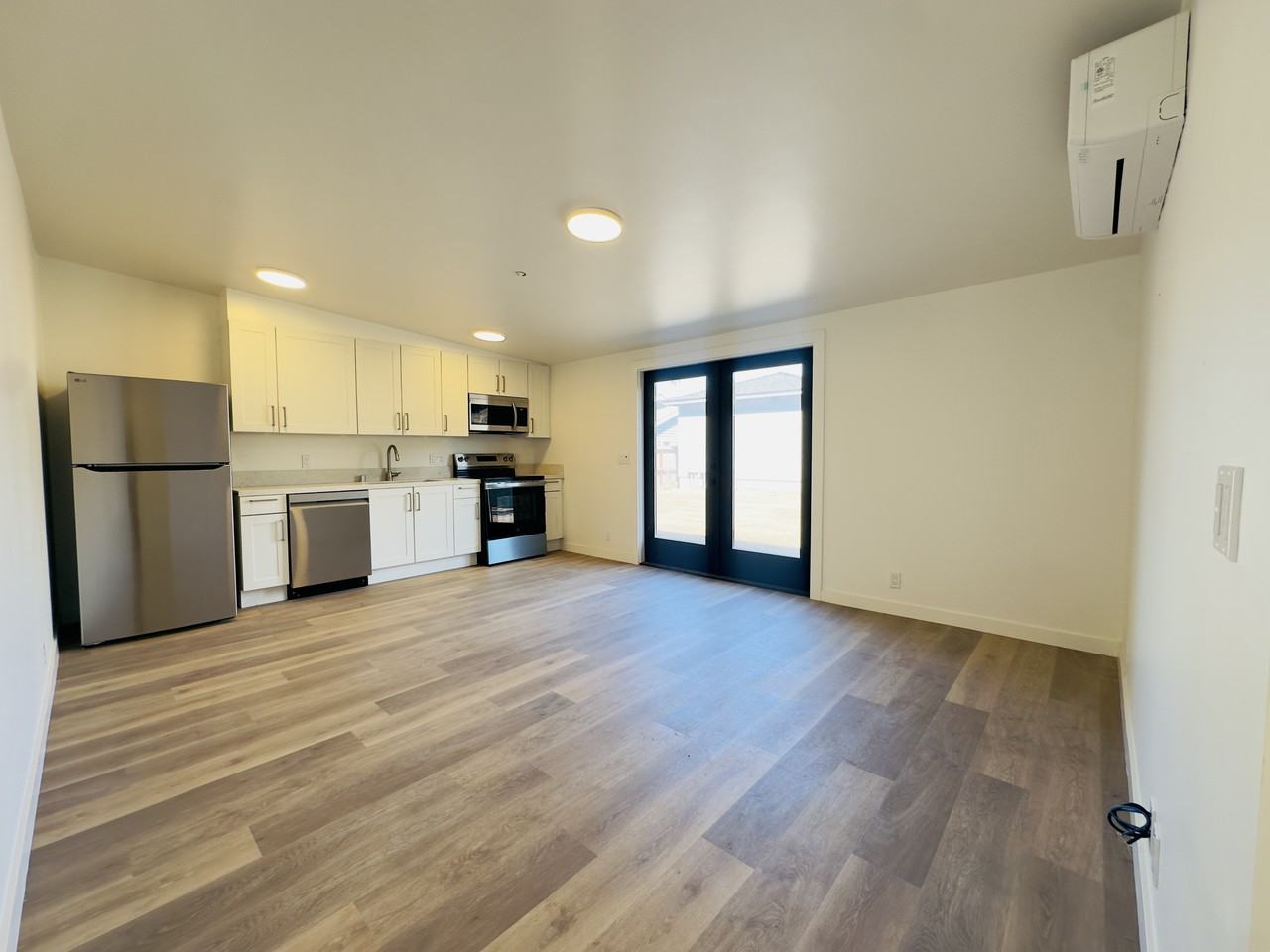1319 Cacique St #A - Photo 6 of 6