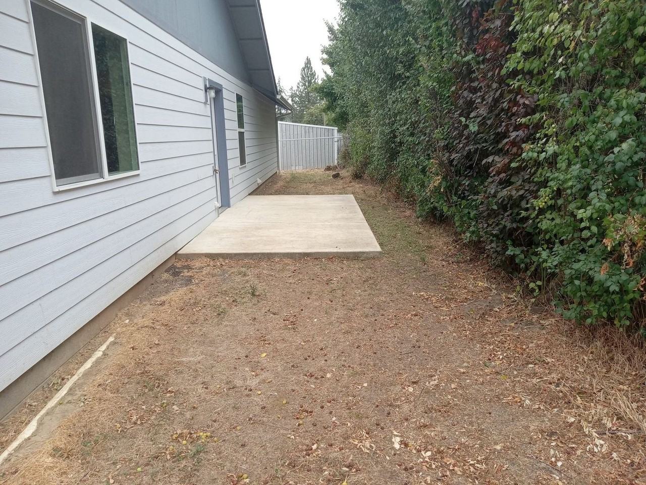 1424 Gleason Ave - Photo 6 of 34