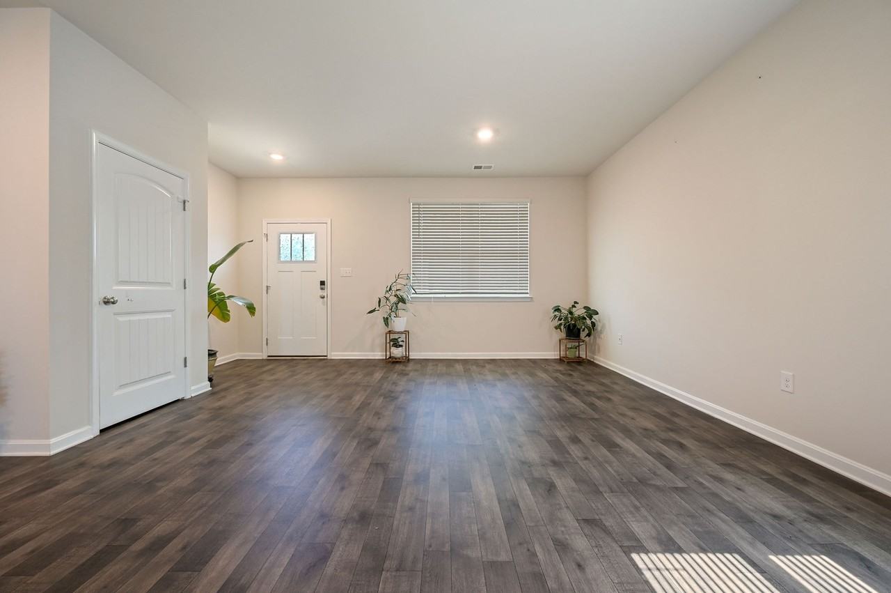 P&I-387 Mardella Drive #1 - Photo 4 of 38