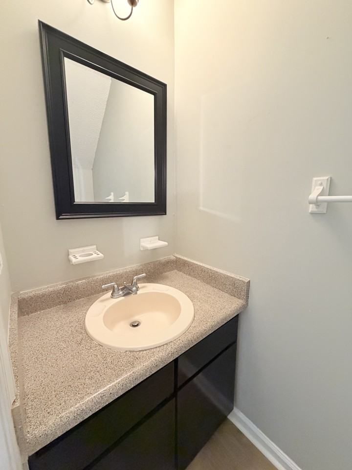 4 Coastal Ct #1 - Photo 7 of 19