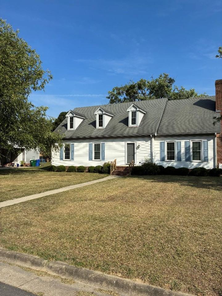 2835 Lancaster Rd Nw - Photo 2 of 11