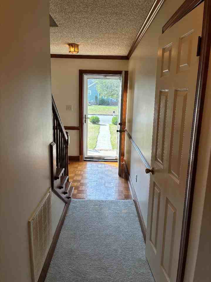 2835 Lancaster Rd Nw - Photo 3 of 11