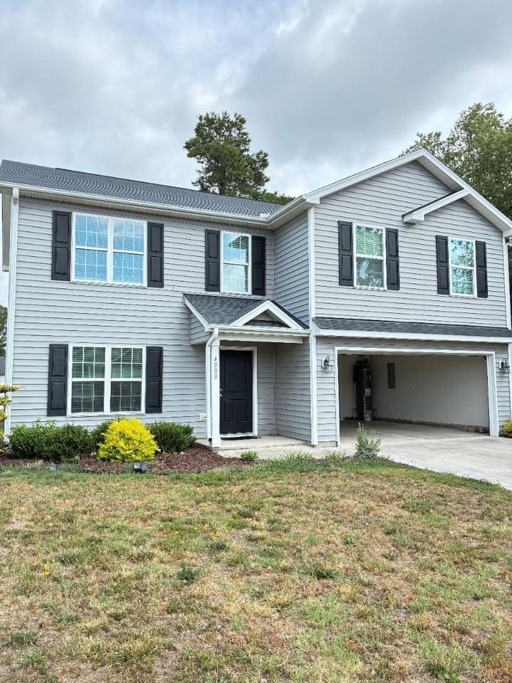 4000 Saxby Ln Nw - Photo 2 of 11