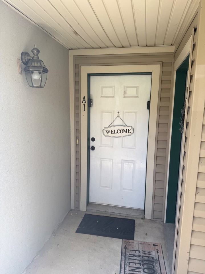 175 W Rockford Dr - Photo 4 of 10