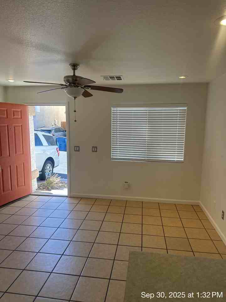 9914 Keephills St #1 - Photo 5 of 50