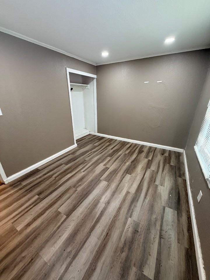 4431 E Boston Dr - Photo 5 of 16
