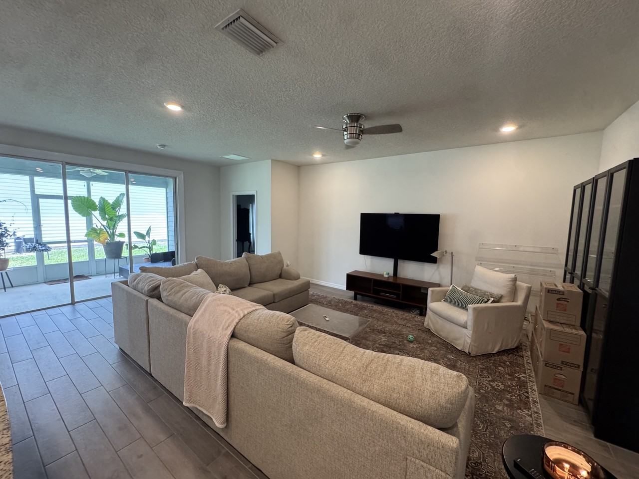 1287 Nw 136th St - Photo 4 of 16
